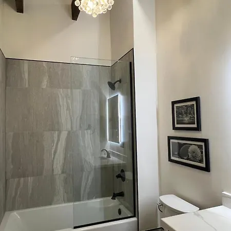 New Two Bedroom In New Orleans