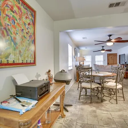 Holiday home 7 Mi To French Quarter Nola Abode With Theater New Orleans