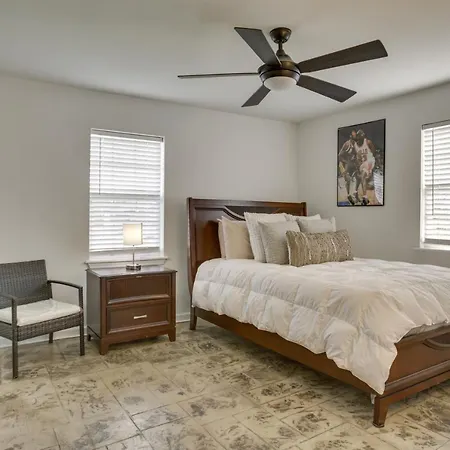 7 Mi To French Quarter Nola Abode With Theater