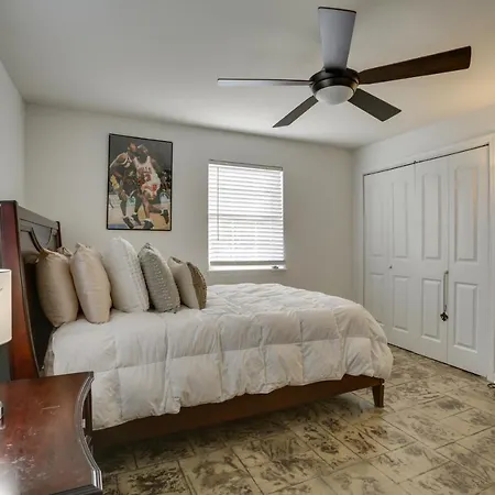 Holiday home 7 Mi To French Quarter Nola Abode With Theater New Orleans