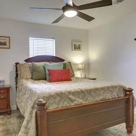 7 Mi To French Quarter Nola Abode With Theater * New Orleans