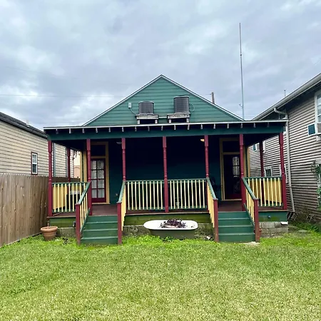 Apartment Superb Uptown Location Washer/dryer New Orleans