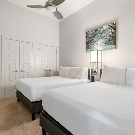 Mardi Gras Condos-nola's 4br Elegance Apartment *