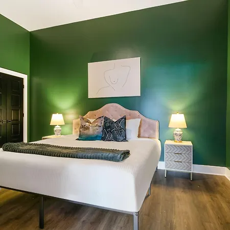 Apartment Mardi Gras Condos-nola's 4br Elegance
