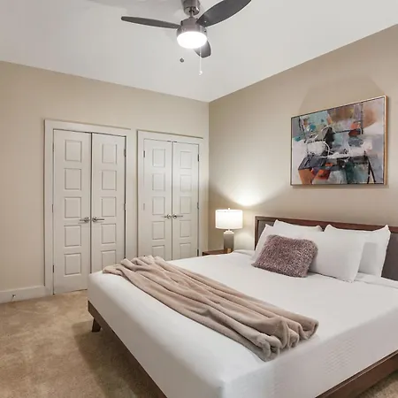 Mardi Gras Condos-nola's 4br Elegance New Orleans