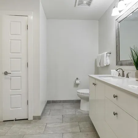 Apartment Spacious 4br In