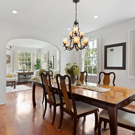 Holiday home 4br Uptown Oasis W Backyard Near Universities New Orleans