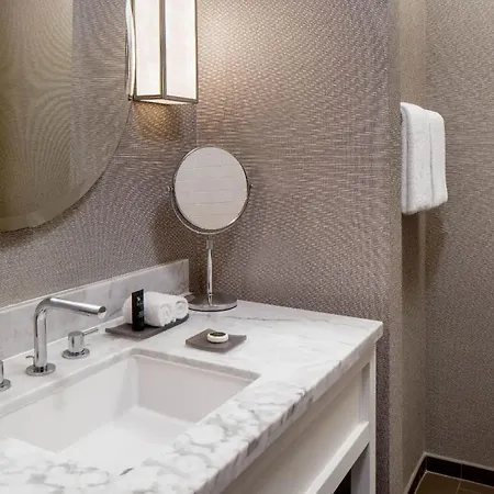 Elegant Unit At Hyatt Regency