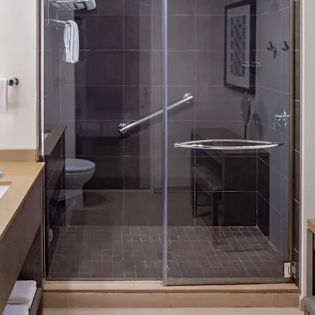 Elegant Unit At Hyatt Regency Aparthotel
