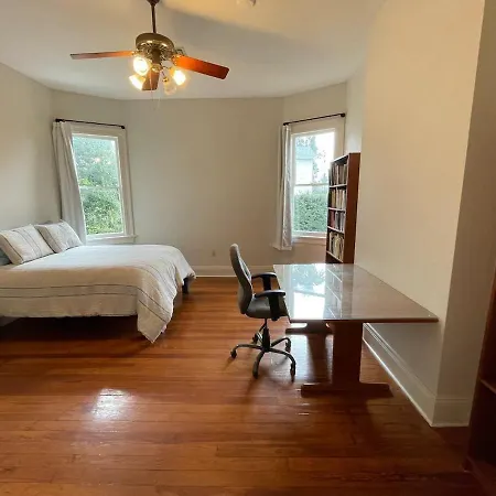 Holiday home Beautiful Aububon Park Uptown *