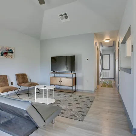 Apartment 6 Mi To Smoothie King Center In New Orleans
