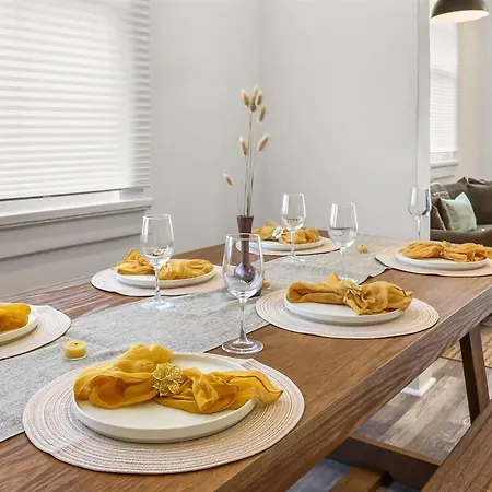 Moss And Magnolia Elegant 3 Mins To Superdome And Cbd Holiday home