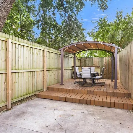 Moss And Magnolia Elegant 3 Mins To Superdome And Cbd Holiday home *