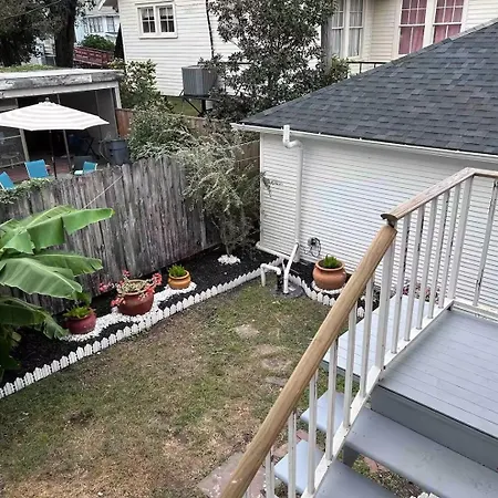 Artsy With Great Porch