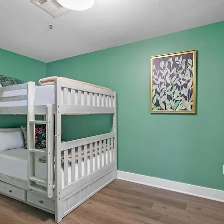 Newly Renovated 4-bed Steps To French Quarter Apartment New Orleans