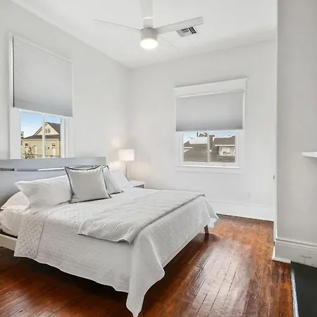 Lovely Mid Apartment *