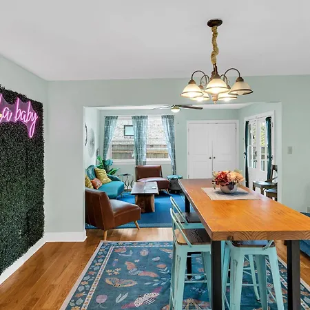 Lakeview Retreat W Neon Accents *