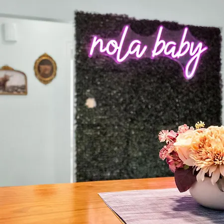 Lakeview Retreat W Neon Accents New Orleans