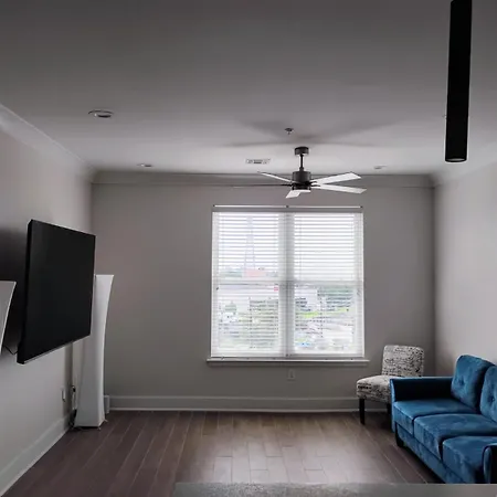 Nola Apartment