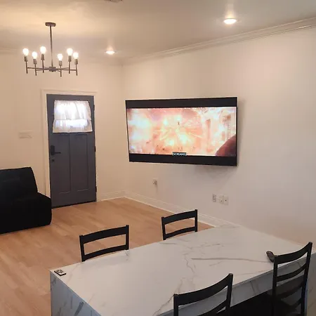 Luxury Nola 3bed 2bath Holiday home *