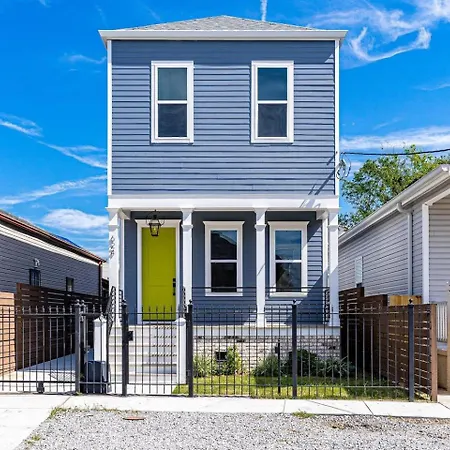Mid-city Retreat W Superdome Views & Balcony * New Orleans