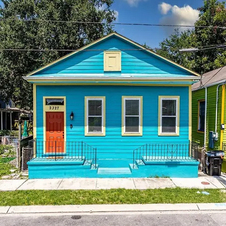 Fenced Patio - Walk To Treme Holiday home *