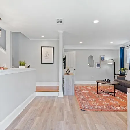 Holiday home Sunny Retreat W Balcony Steps From French Quarter New Orleans