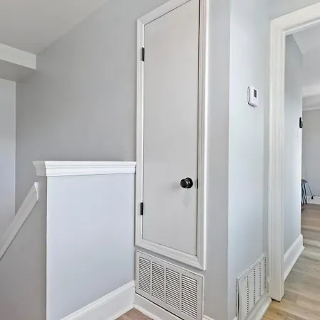 Sunny Retreat W Balcony Steps From French Quarter New Orleans