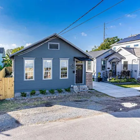 Uptown Retreat - 3br & Chef's Kitchen *