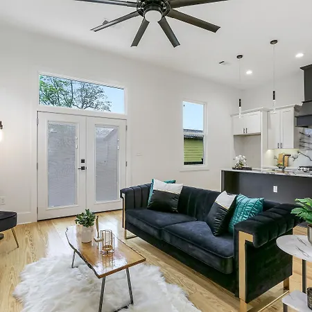 The Royal Haus Nola 3 Bed Beauty