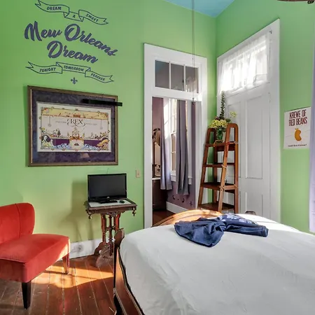Bed & Breakfast Bright Retreat W Private Balcony & Garden Views New Orleans