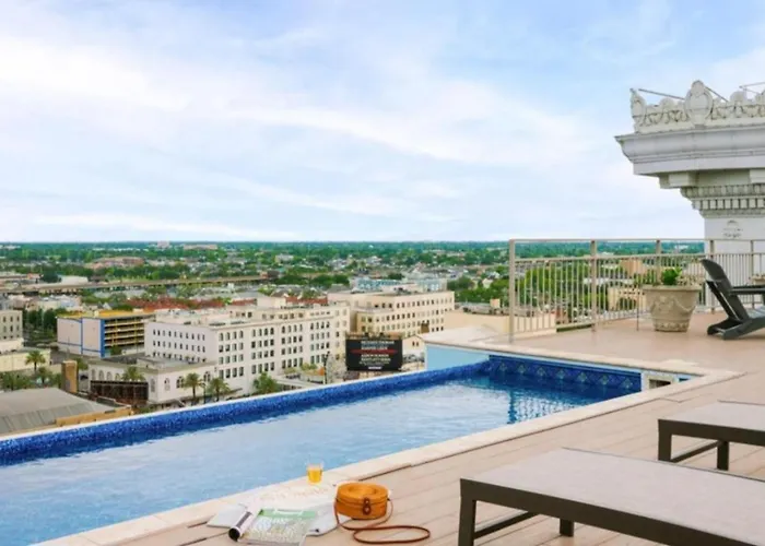 Legacy Suites Steps From The French Quarter Superdome Casino Bourbon St With Gym & Pool