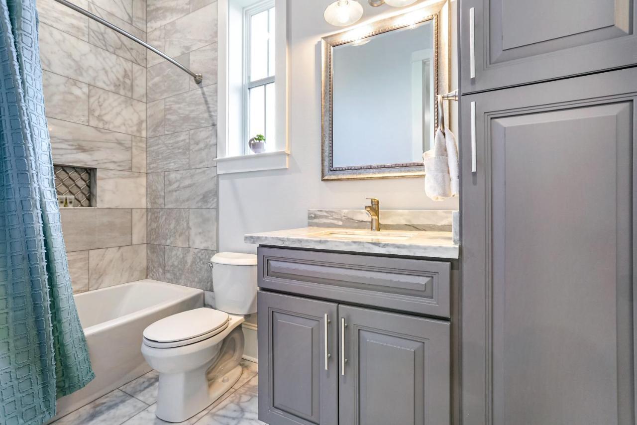 Hosteeva Chic Urban Retreat W Pool Steps To St Charles Ave And Near Bourbon St New Orleans