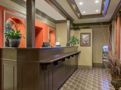 Super 8 By Wyndham Hotel 2*