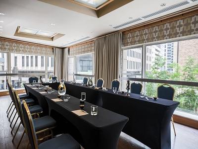 Hotel Renaissance Pere Marquette French Quarter Area