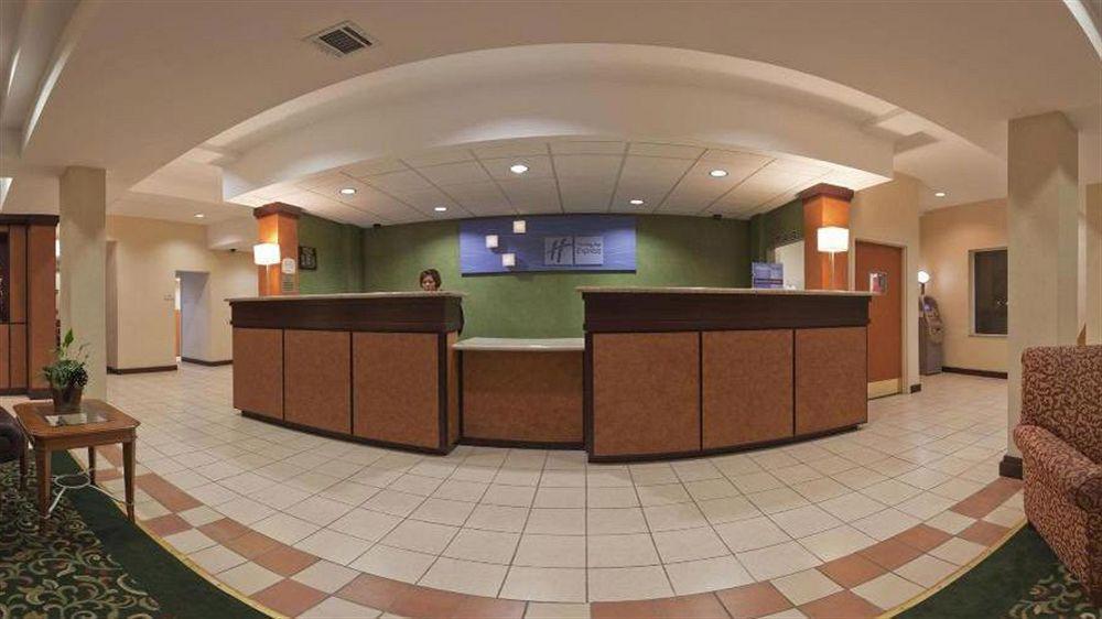 Express East By Ihg 2*