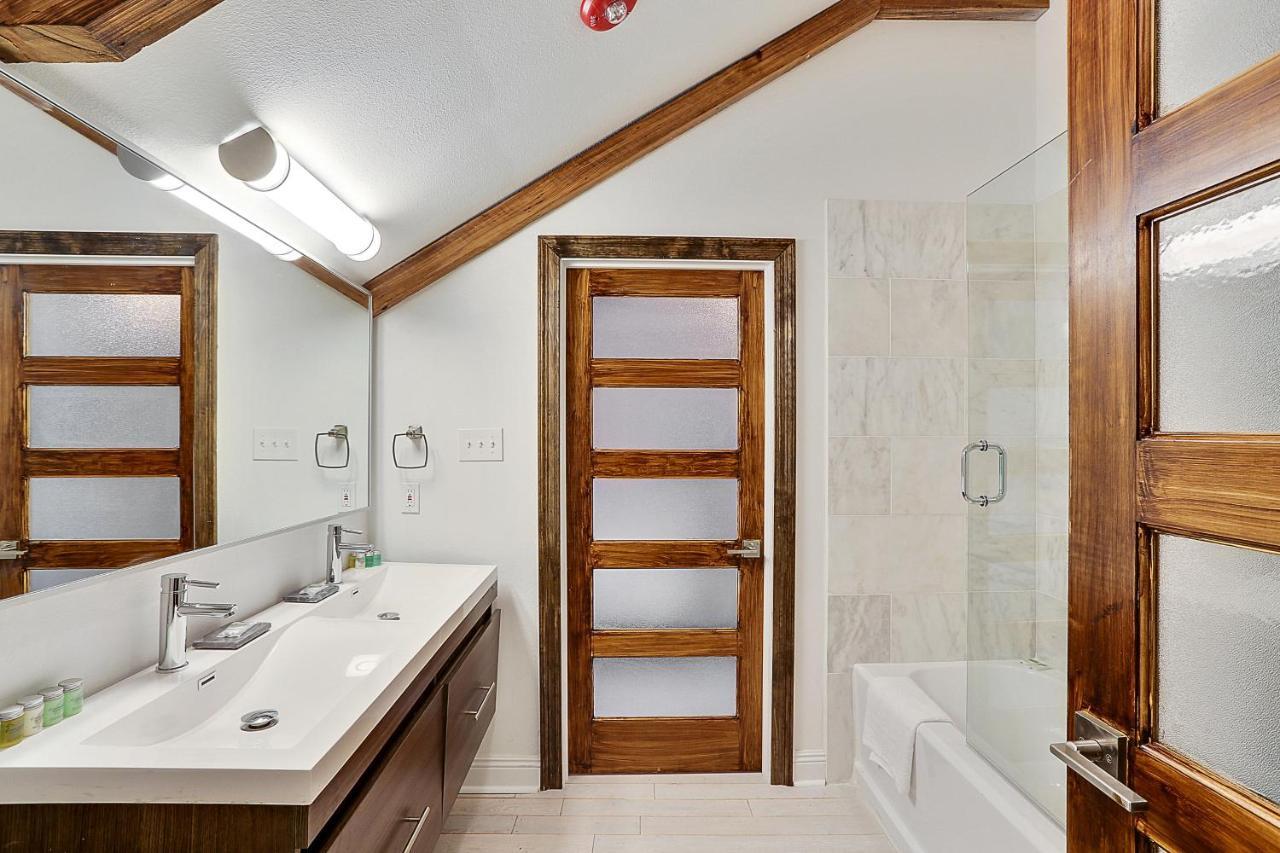 Hotel Bourbon Street New Orleans