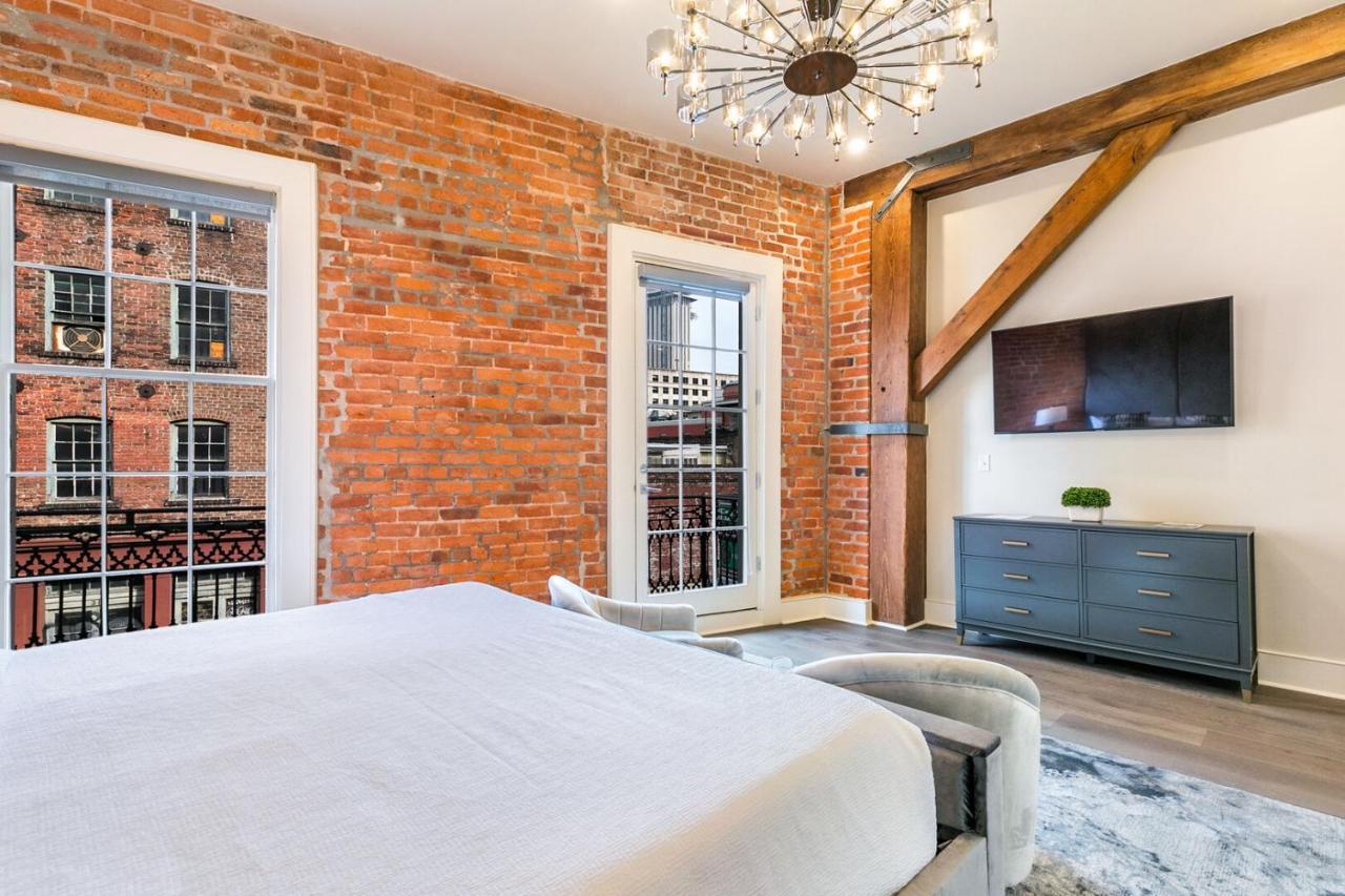 The Pontchartrain Apartment