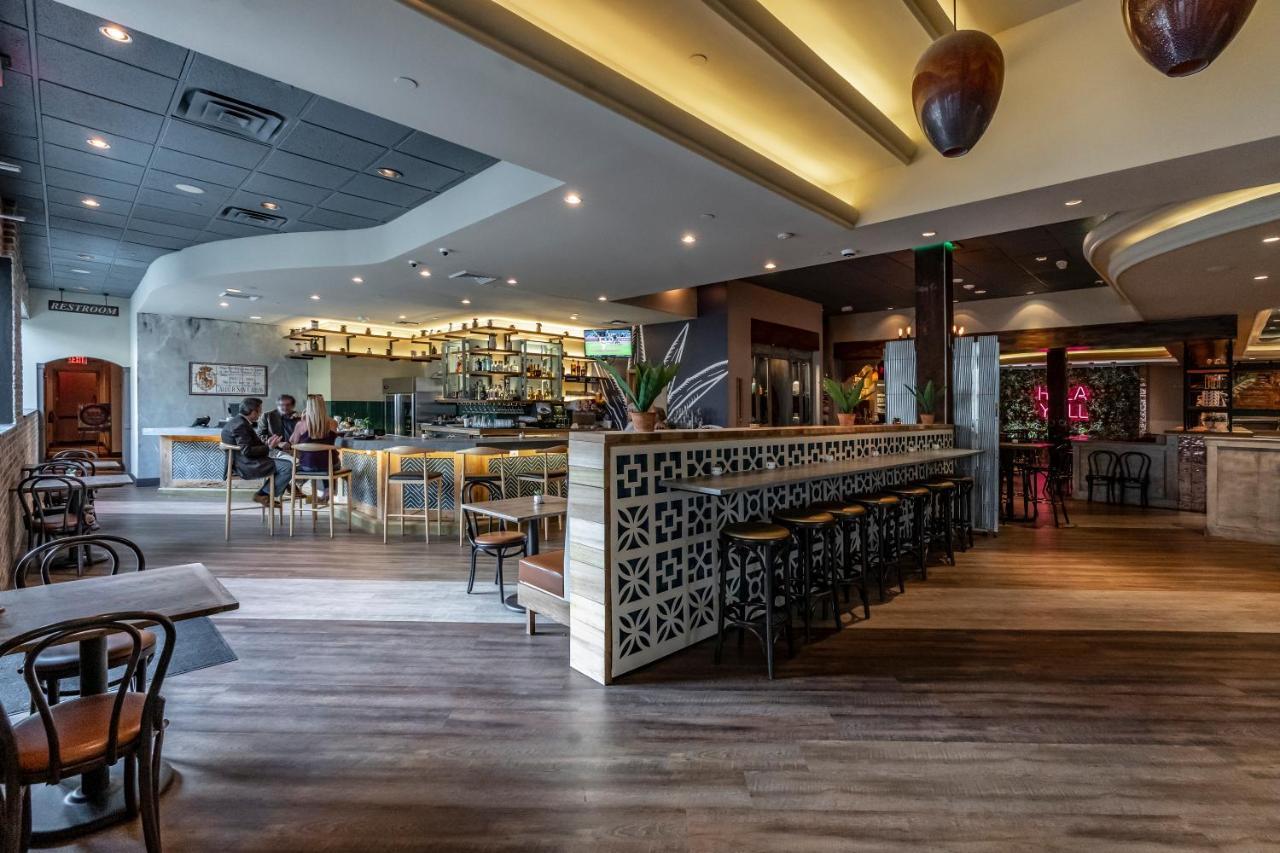 St Charles Coach House, An Ascend Collection Hotel 5*