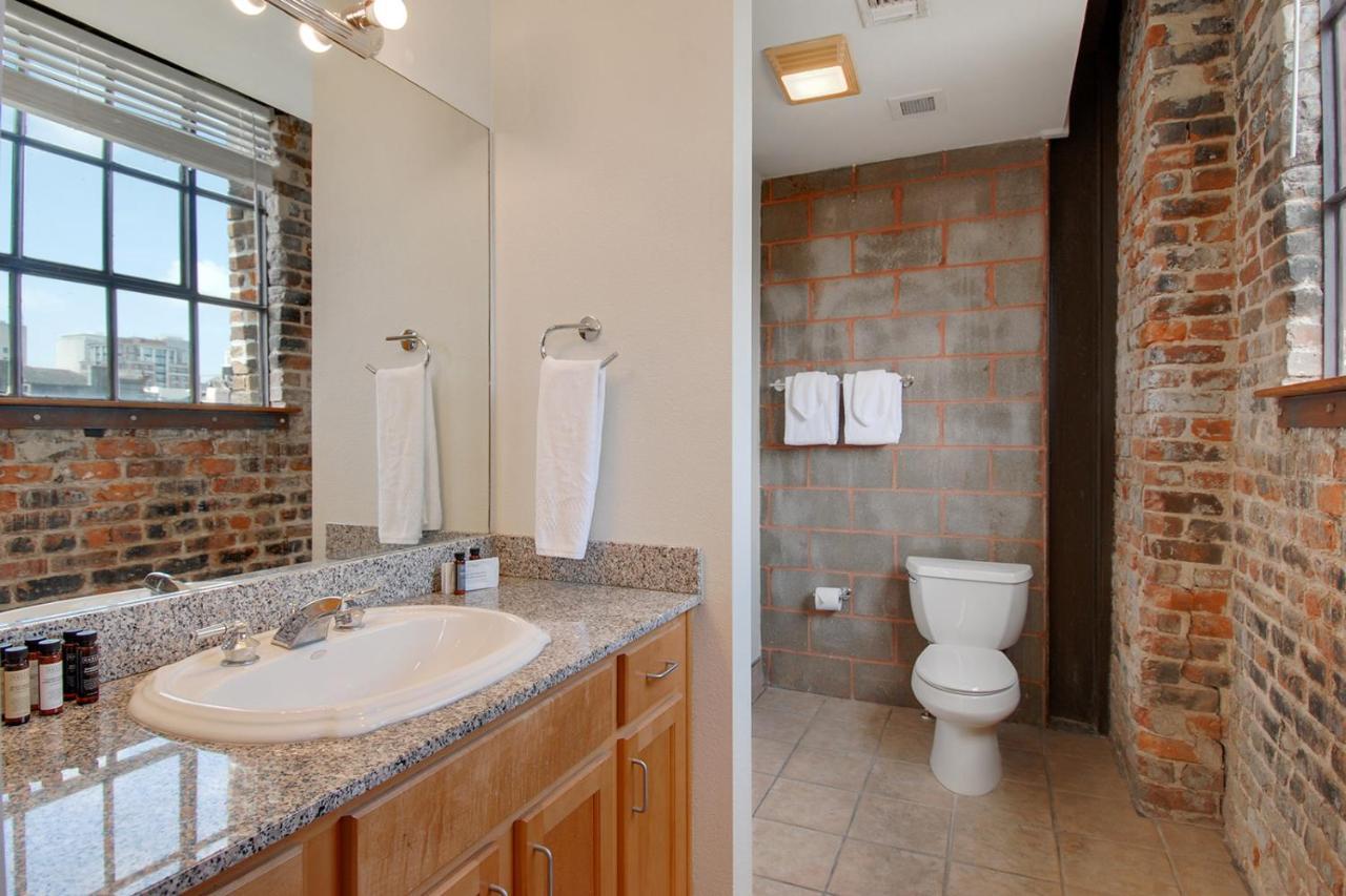 Luxury Arts District *