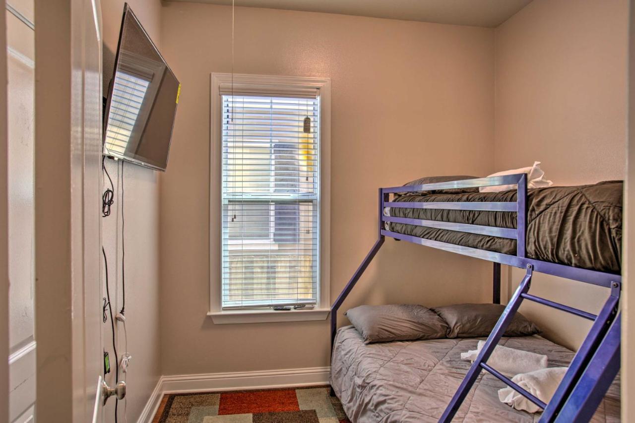 Nola 2 Blocks To Streetcar, Cafes And Bars New Orleans