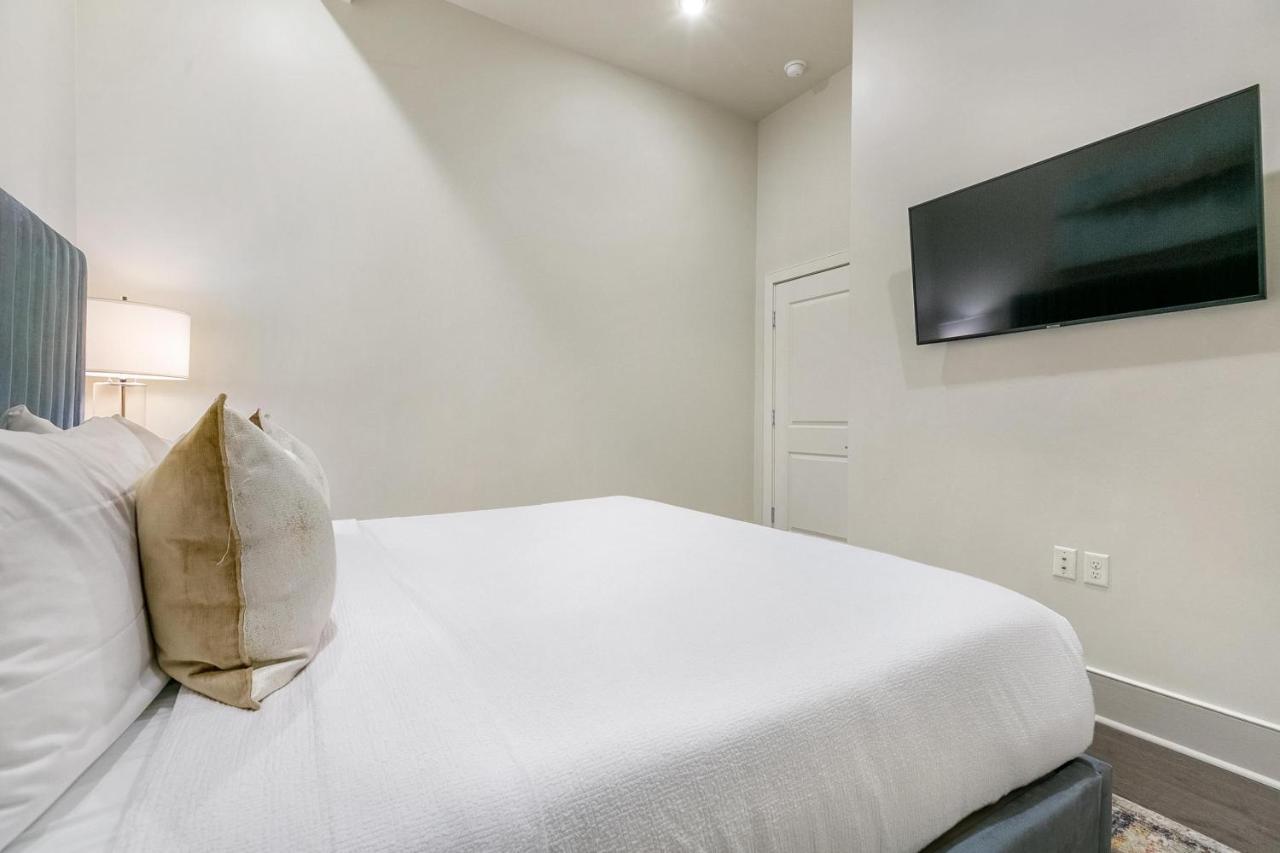 The Claudette Apartment *