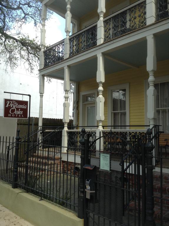 The Prytania Oaks Inn