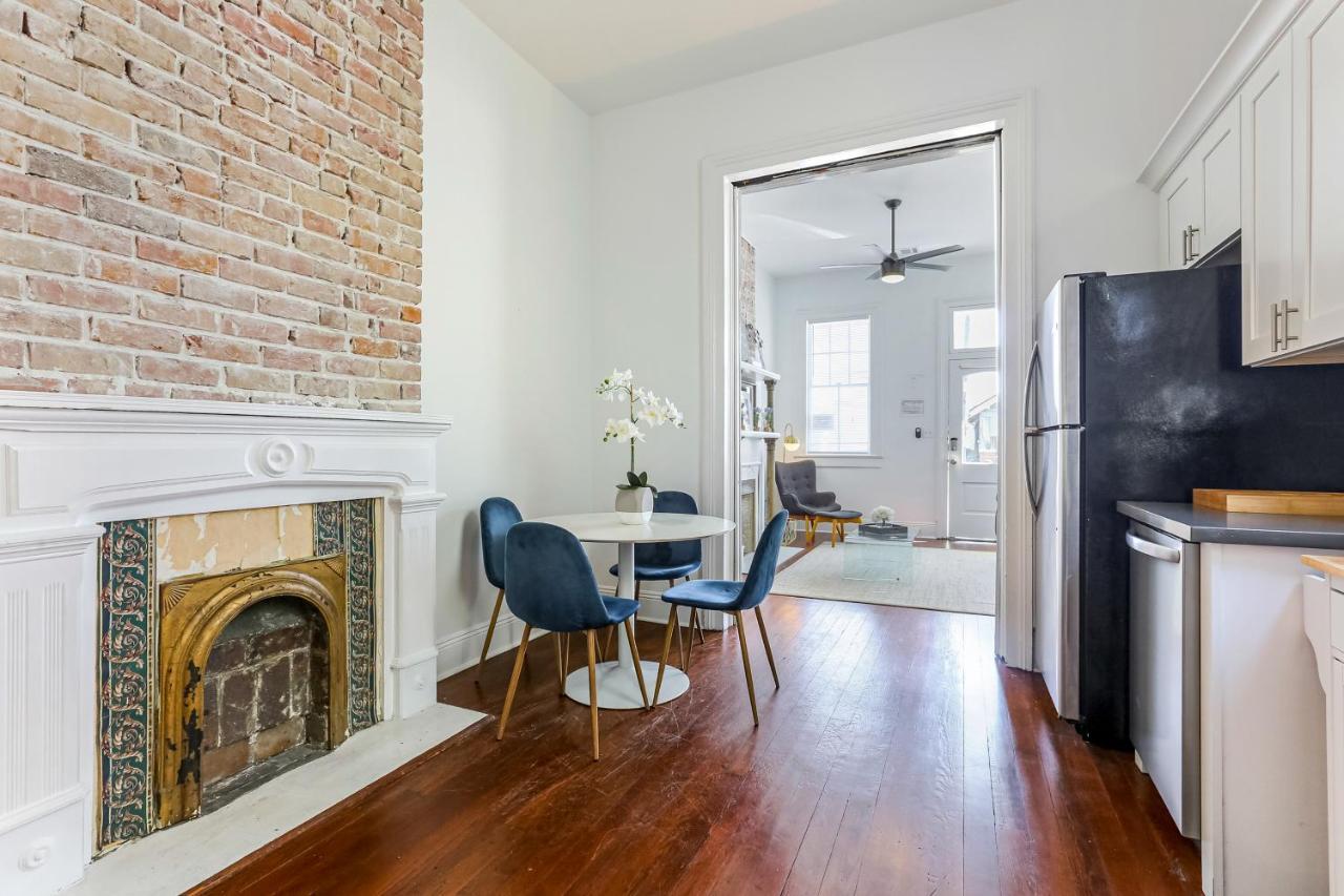 Private 2br In Uptown By Hosteeva *