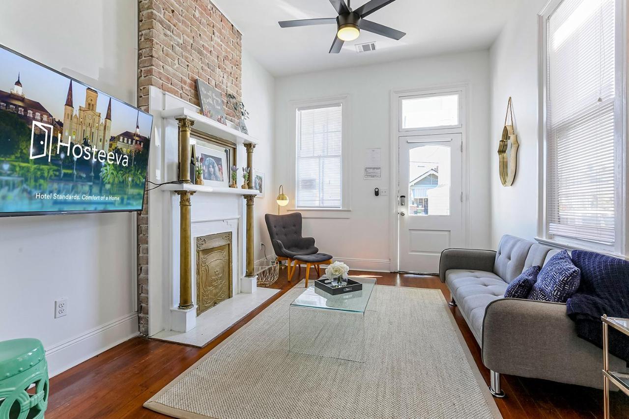Private 2br In Uptown By Hosteeva Apartment