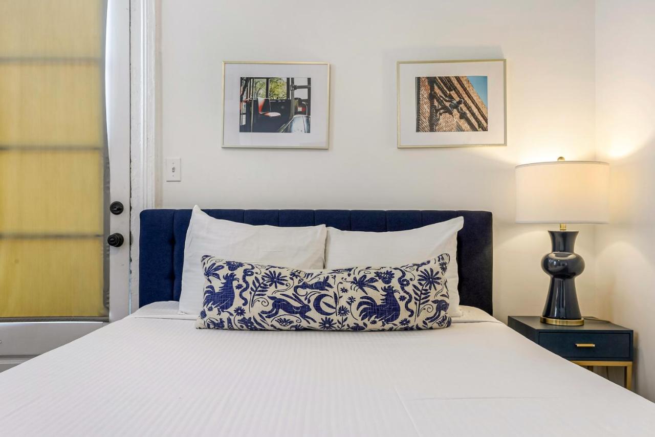 Private 2br In Uptown By Hosteeva *