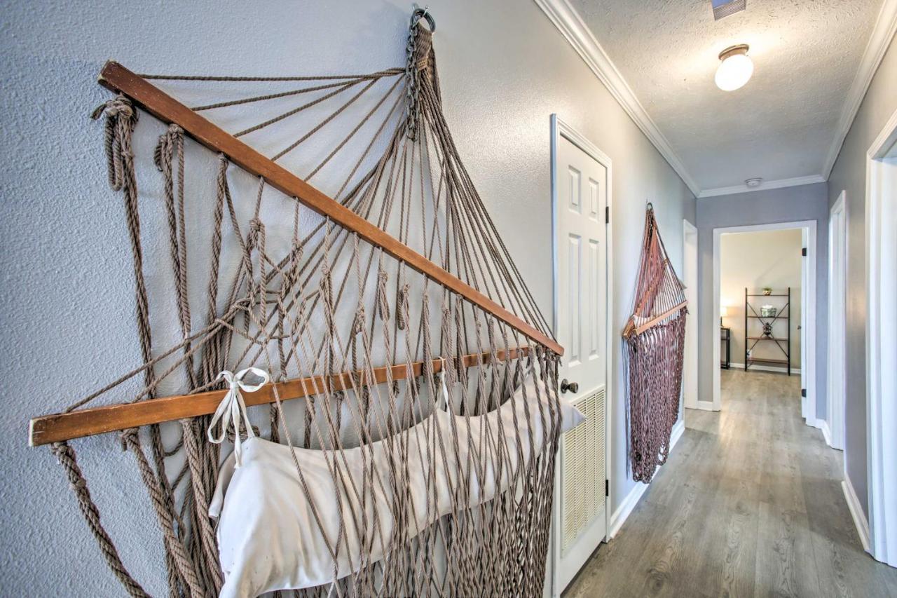 Waterfront With Private Dock And Pier Holiday home New Orleans