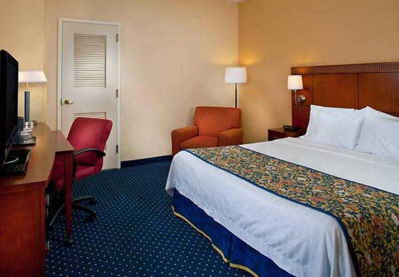 Hotel Courtyard By Marriott Downtown Near The French Quarter