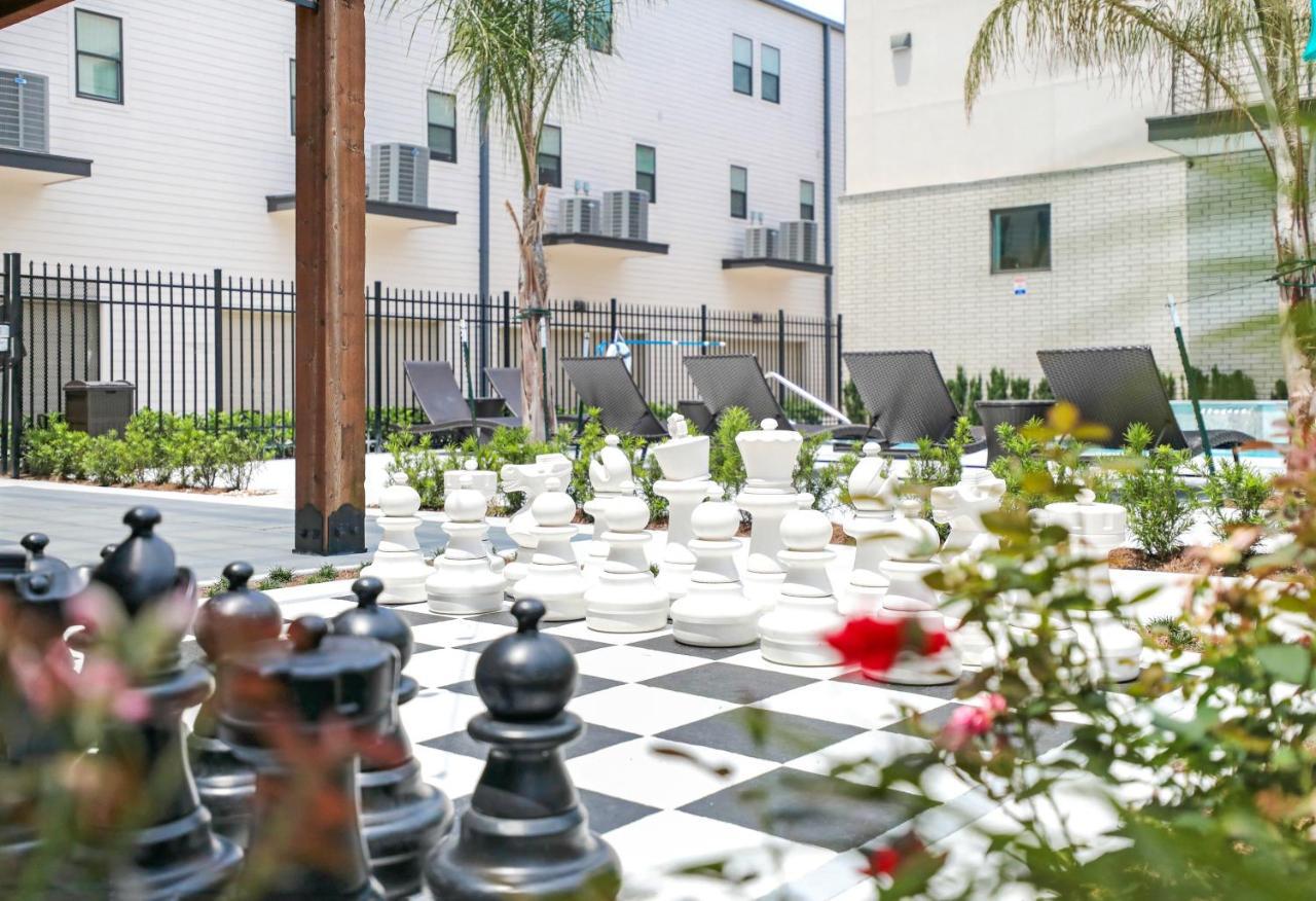 Modern 4br With Amenities New Orleans