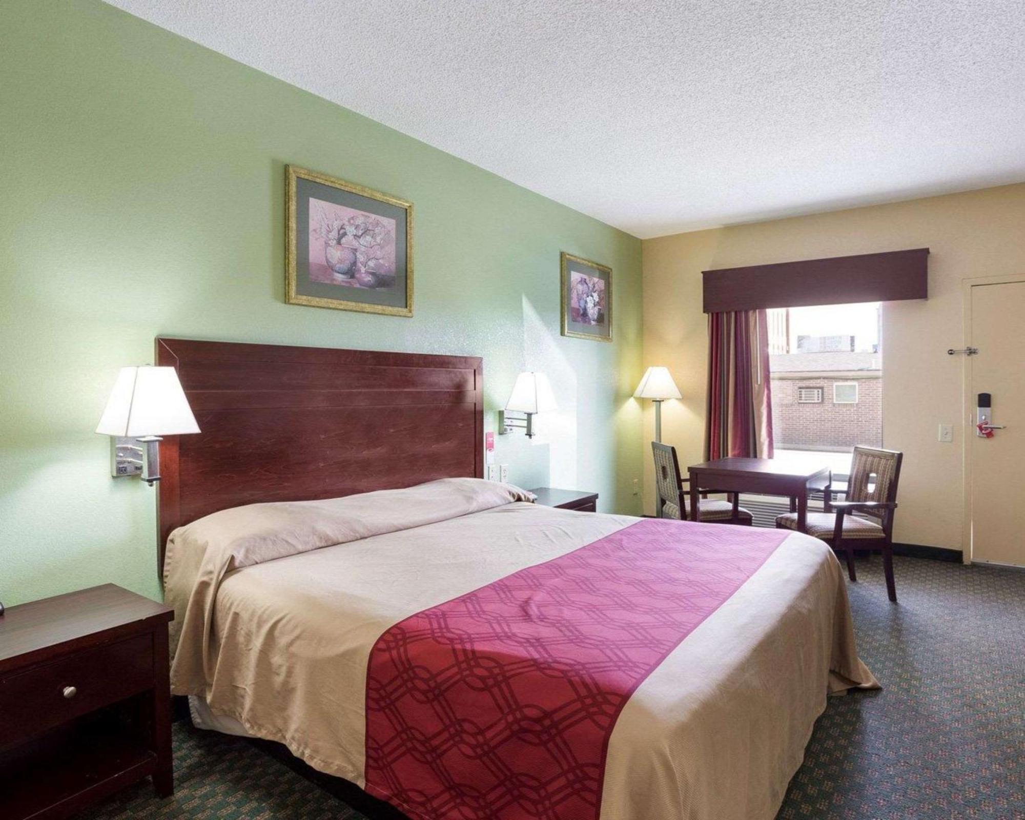 Rodeway & Gentilly Hotel New Orleans